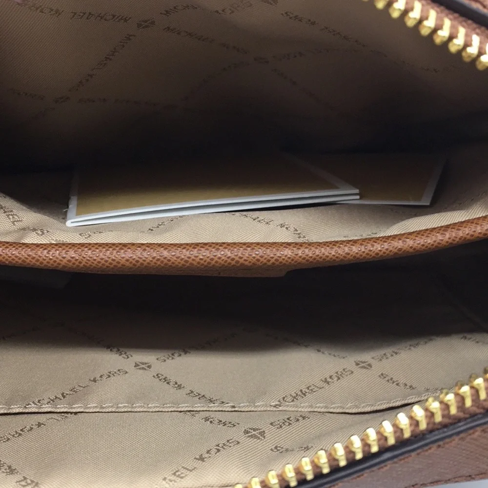 MICHAEL KORS LG EW CROSSBODY Bag&Coinpouch Brown - Picture 7 of 8